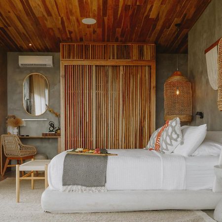 Surf Synergy All-Inclusive Surf Retreat ฆาโก ภายนอก รูปภาพ