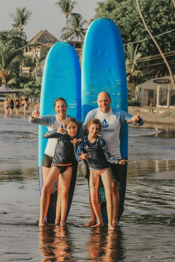Surf Synergy All-Inclusive Surf Retreat ฆาโก ภายนอก รูปภาพ