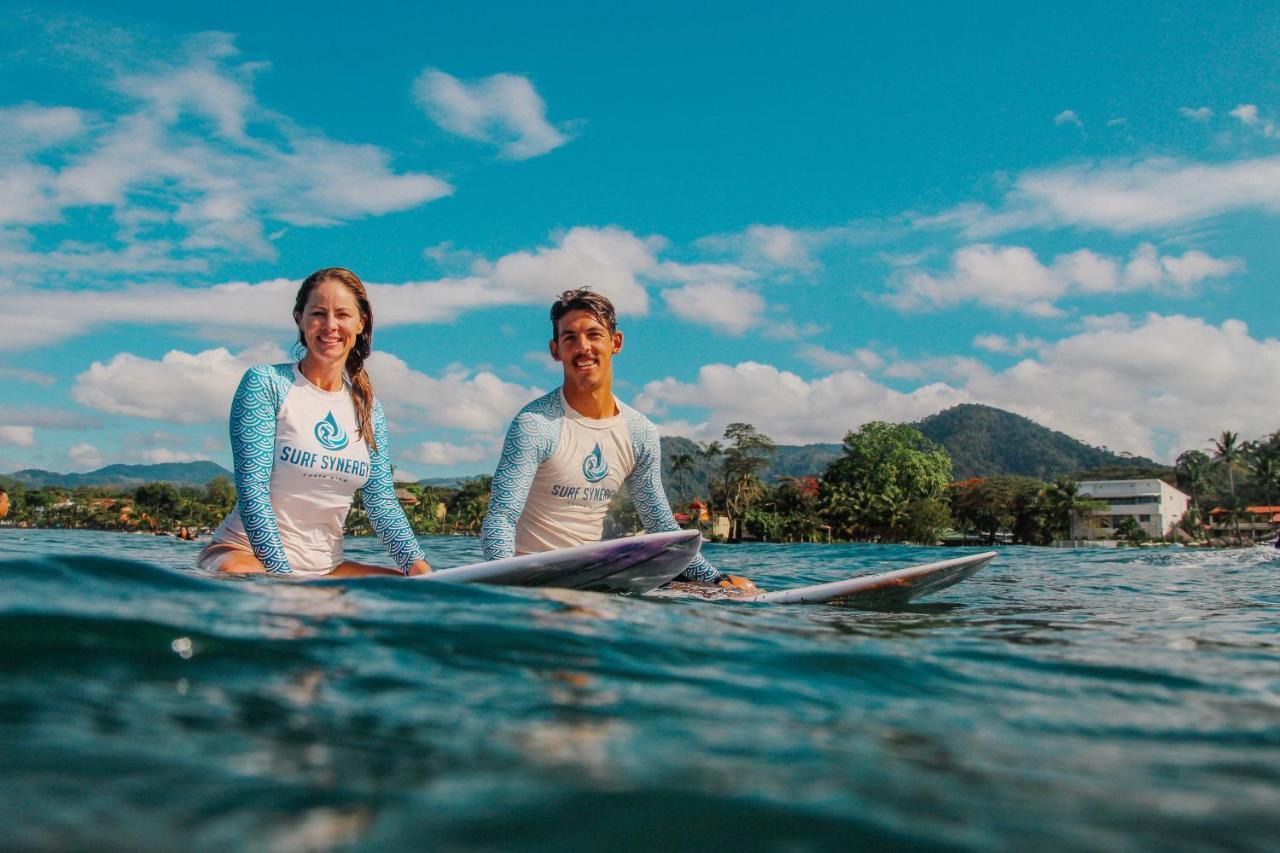 Surf Synergy All-Inclusive Surf Retreat ฆาโก ภายนอก รูปภาพ