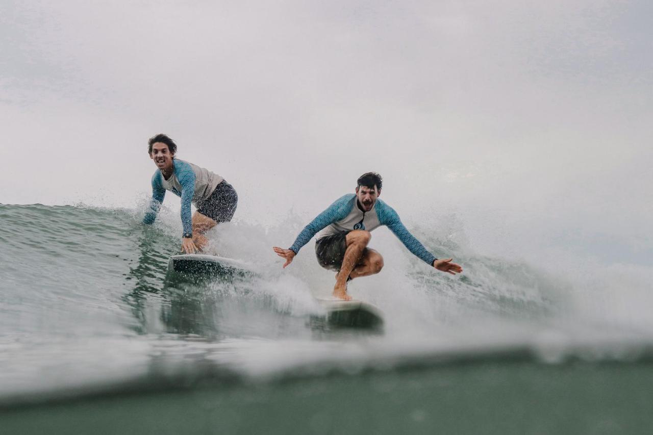 Surf Synergy All-Inclusive Surf Retreat ฆาโก ภายนอก รูปภาพ