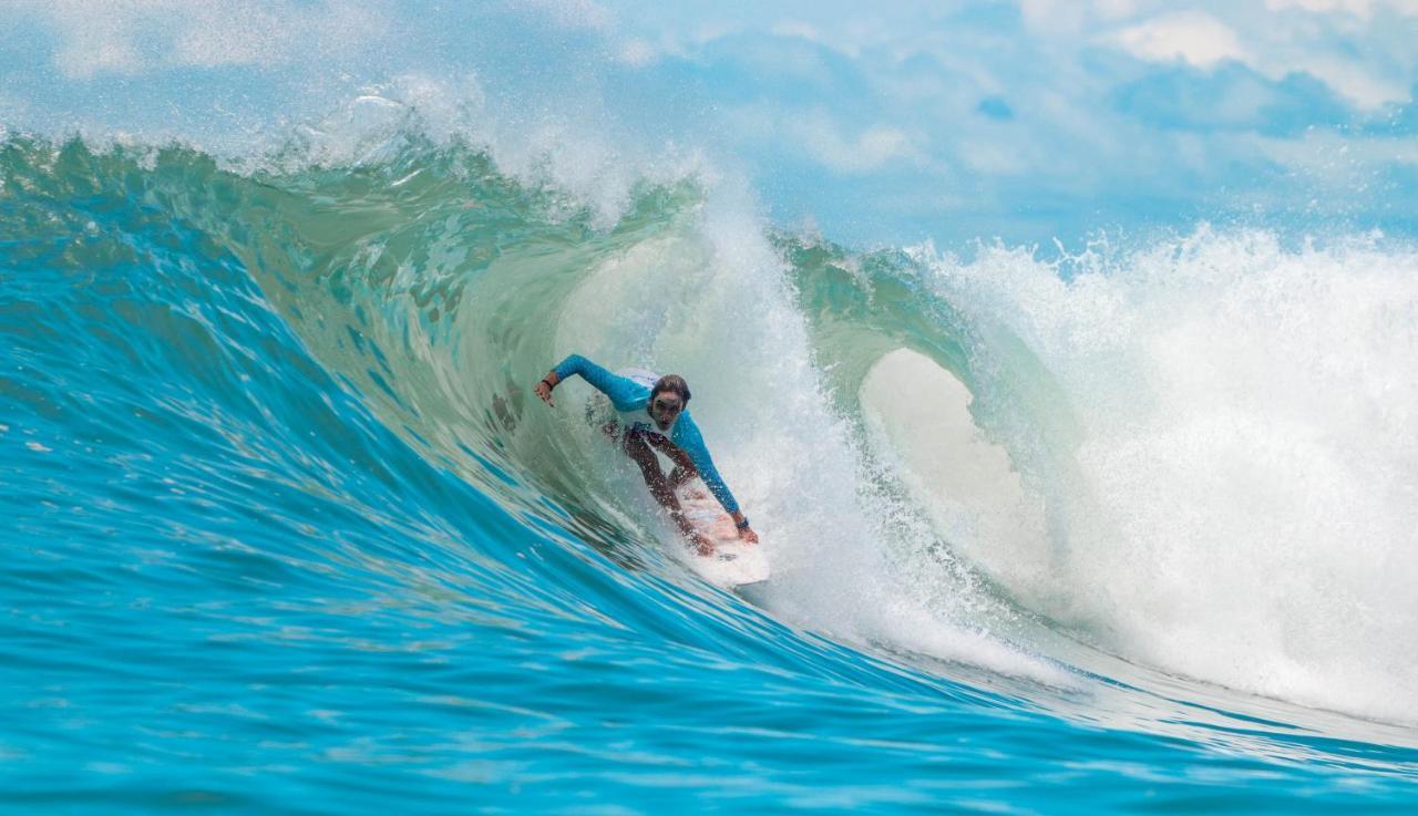 Surf Synergy All-Inclusive Surf Retreat ฆาโก ภายนอก รูปภาพ