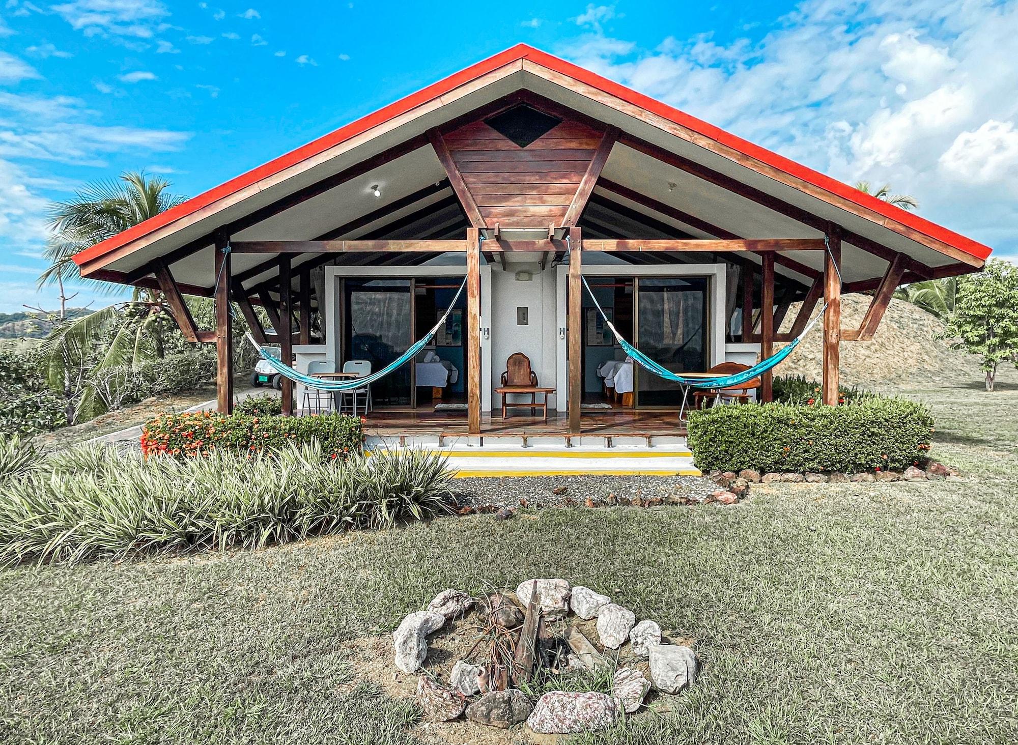 Surf Synergy All-Inclusive Surf Retreat ฆาโก ภายนอก รูปภาพ