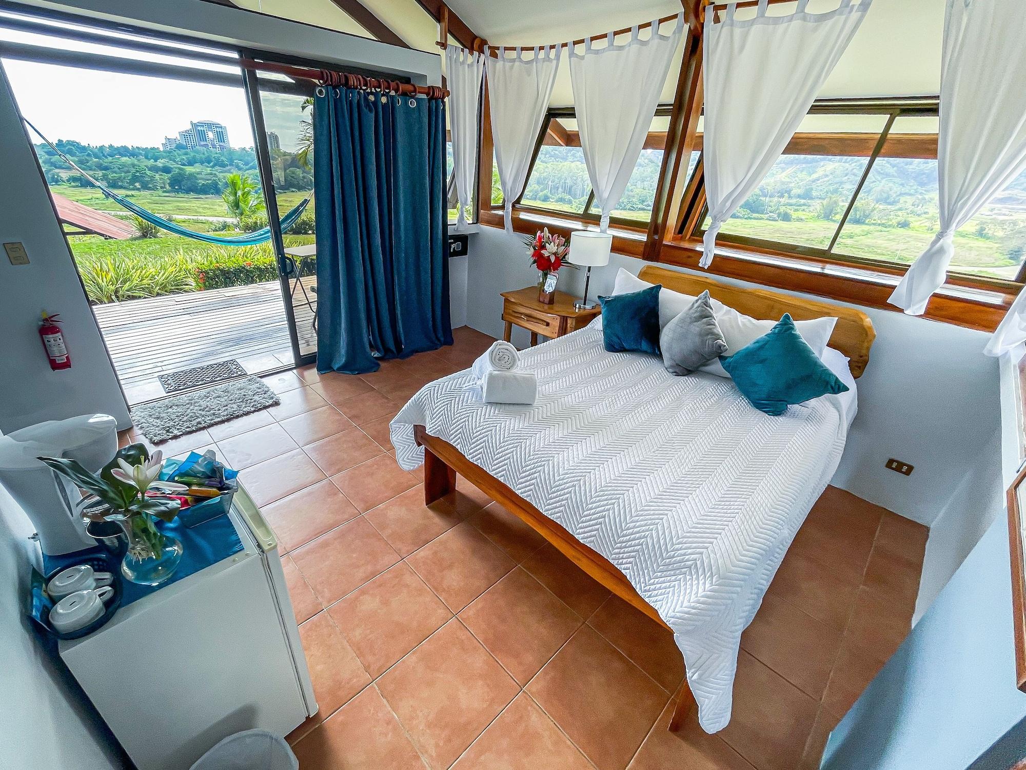 Surf Synergy All-Inclusive Surf Retreat ฆาโก ภายนอก รูปภาพ