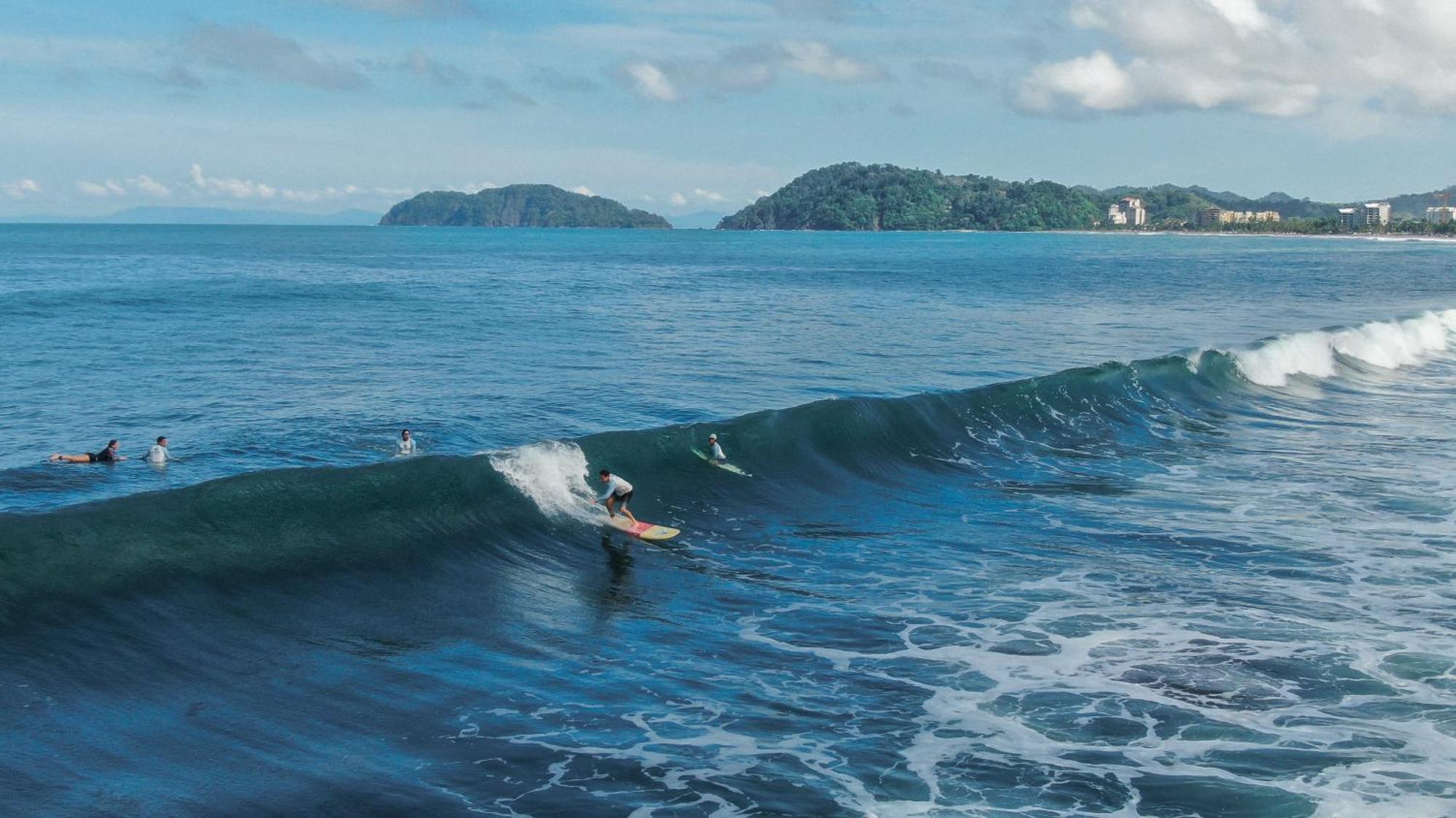 Surf Synergy All-Inclusive Surf Retreat ฆาโก ภายนอก รูปภาพ