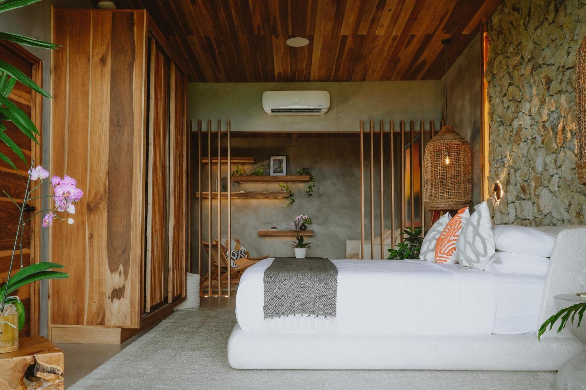 Surf Synergy All-Inclusive Surf Retreat ฆาโก ภายนอก รูปภาพ