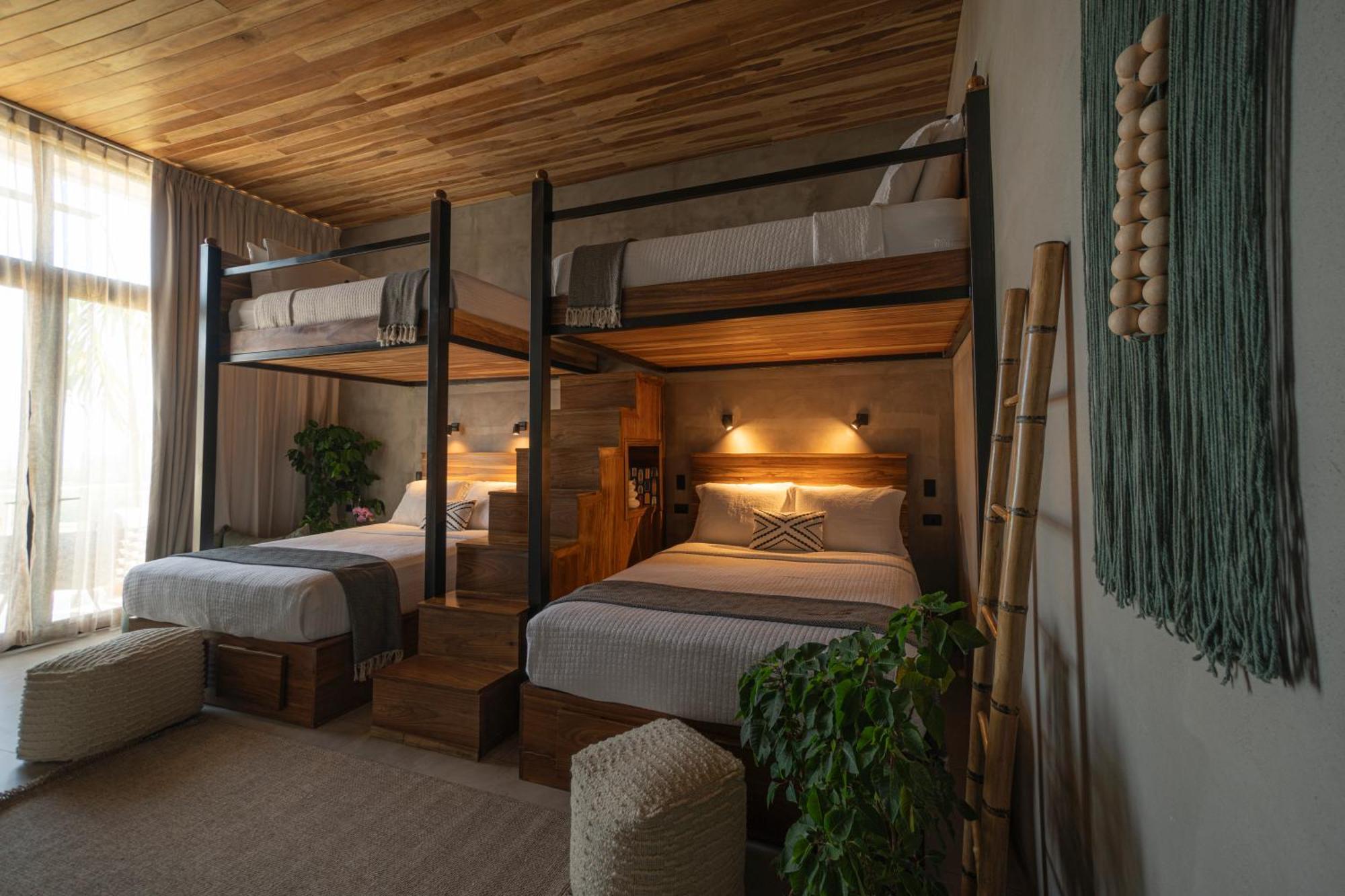 Surf Synergy All-Inclusive Surf Retreat ฆาโก ภายนอก รูปภาพ